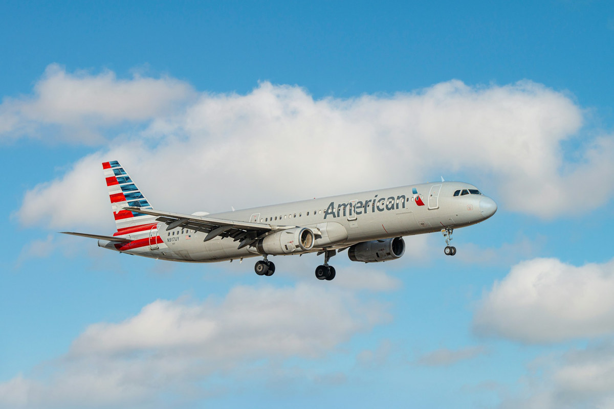 American Airlines Flight 2292 and the Cylinder Over Clayton, New Mexico (21 February 2021)