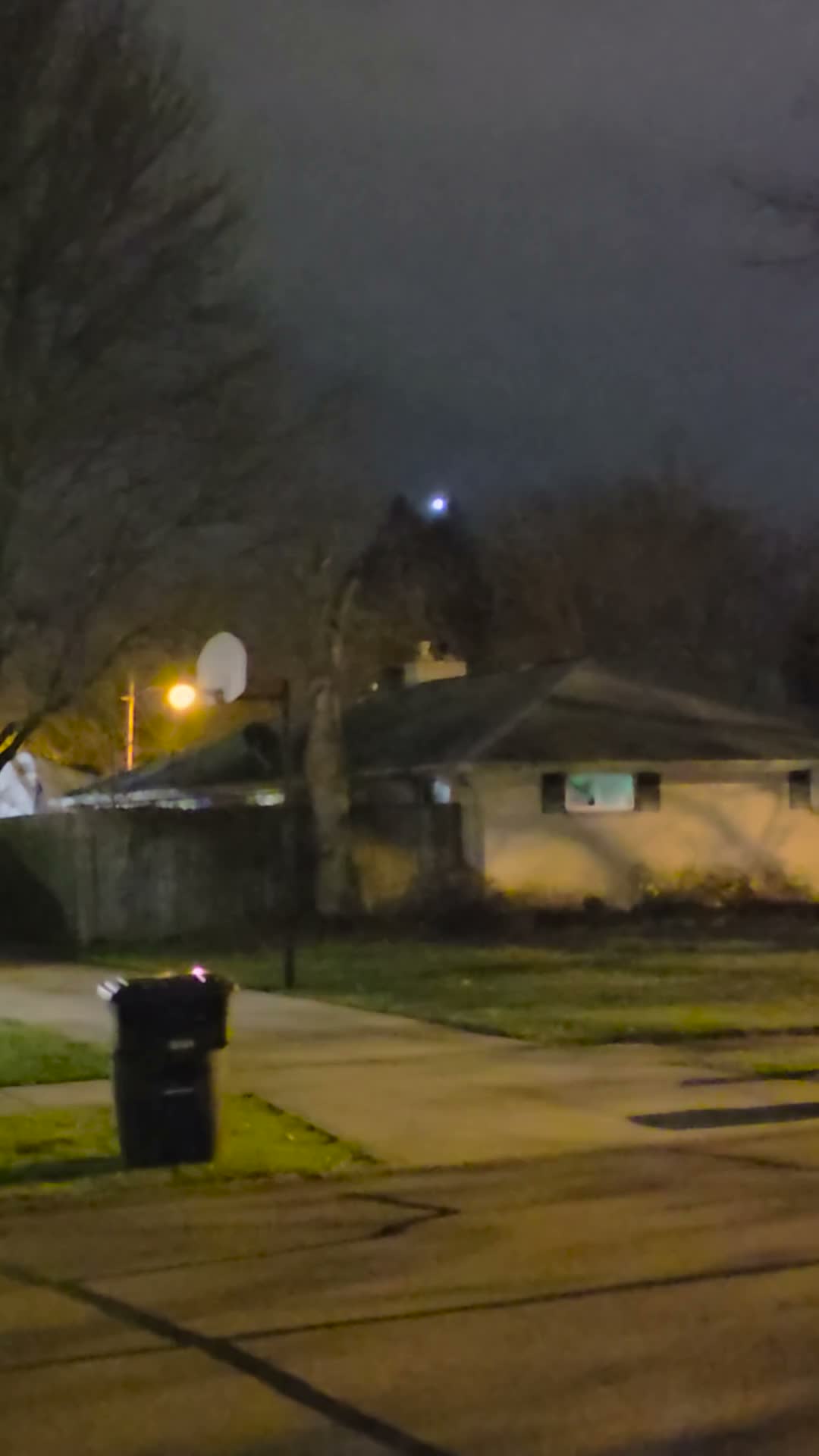 A Blue-White Orb Over Elyria, Ohio (11 March 2026)