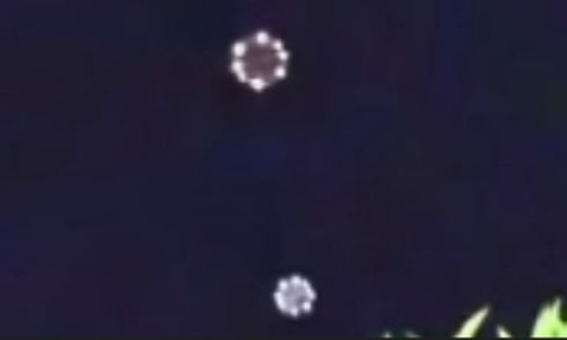 UFOs Videotaped over Los Angeles (2017)