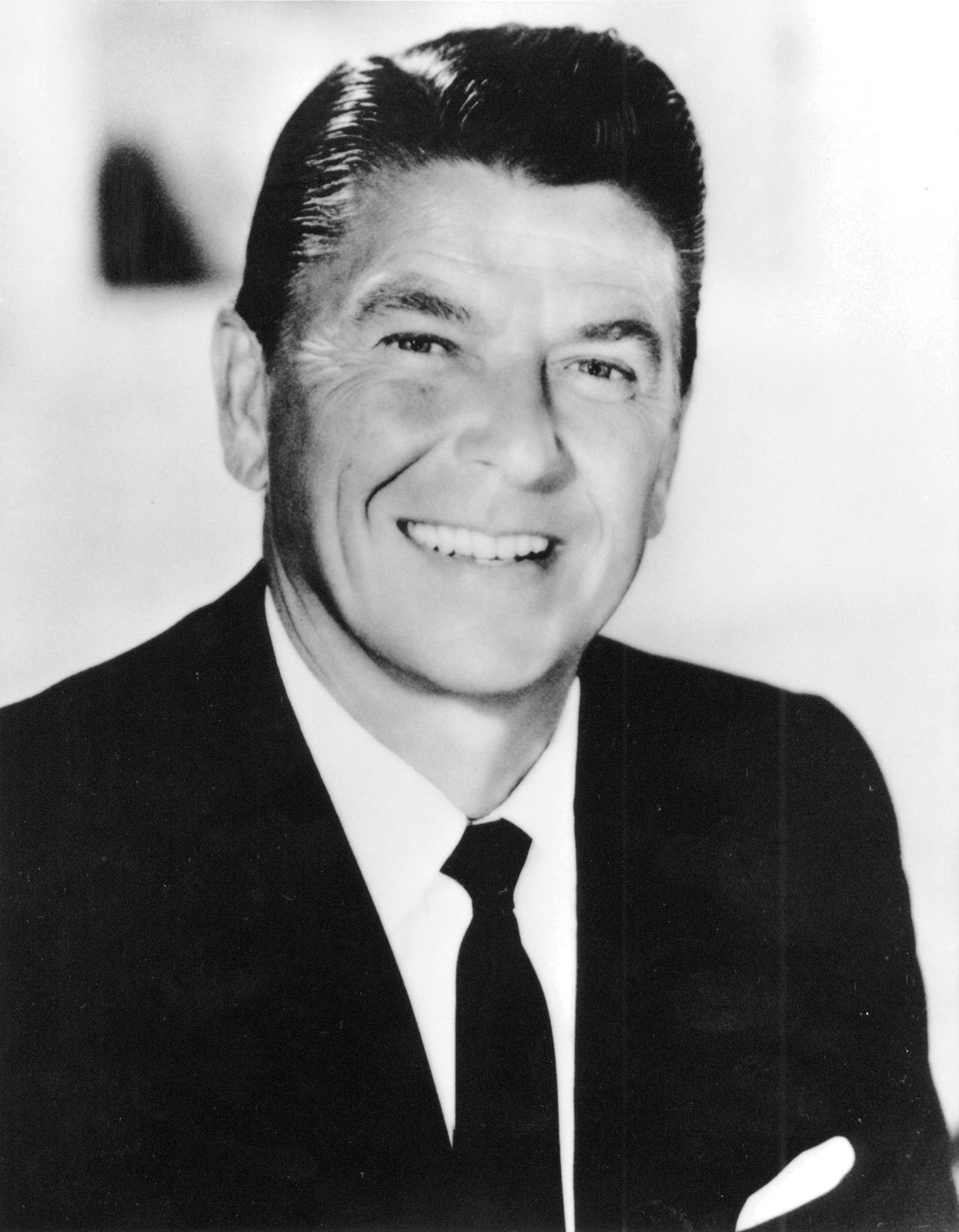 The Ronald Reagan UFO Sighting
